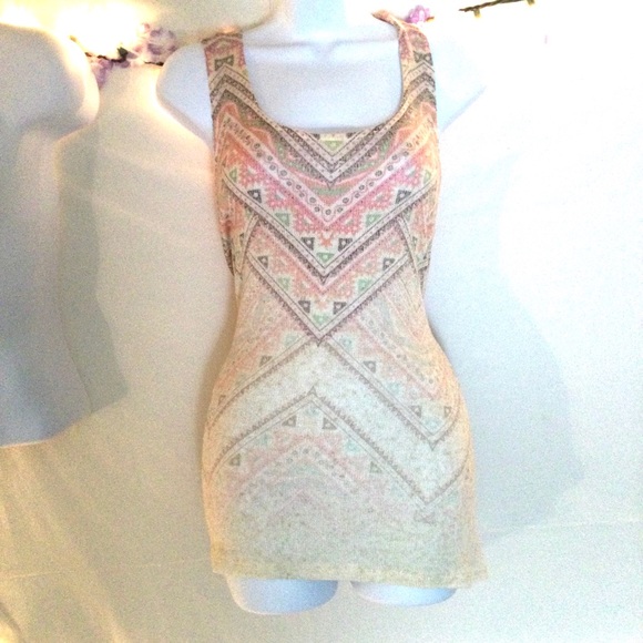 Women’s blu Pepper tank top strapless. Pre own. Size small. Multi color - Picture 4 of 12